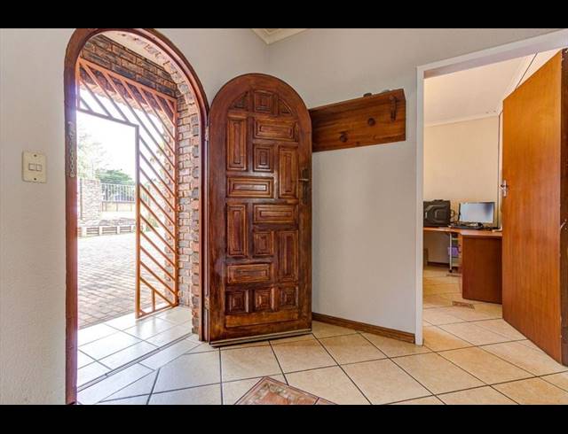 4 BEDROOM HOUSE FOR SALE IN EDLEEN
